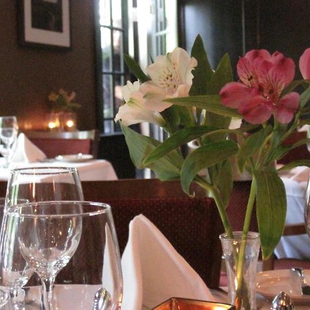 Gambier Kenyon Inn & Restaurant מראה חיצוני תמונה